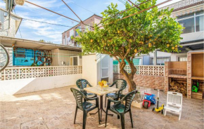 2 Bedroom Lovely Apartment In Los Alcázares